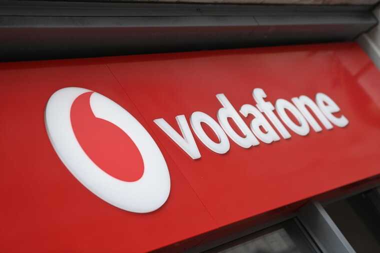 Vodafone      Swisscom  8  