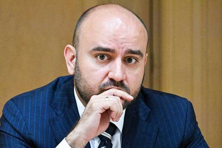 В Самарской области ухудшились отношения между губернатором Федорищевым и региональным парламентом