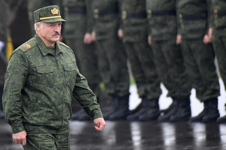 Вооружённые силы Беларуси приведены в состояние наивысшей готовности по распоряжению Лукашенко